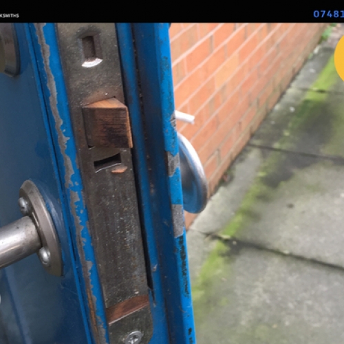 Emergency locksmith services